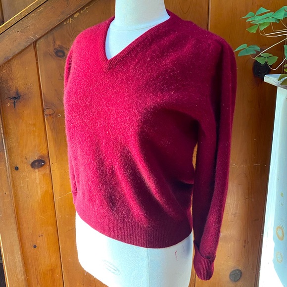 Vintage Thick Scottish Quality V Neck Cashmere Sweater - Picture 1 of 6
